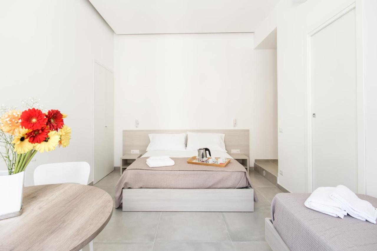 Lux Caracciolo Bed & Breakfast Naples Exterior photo