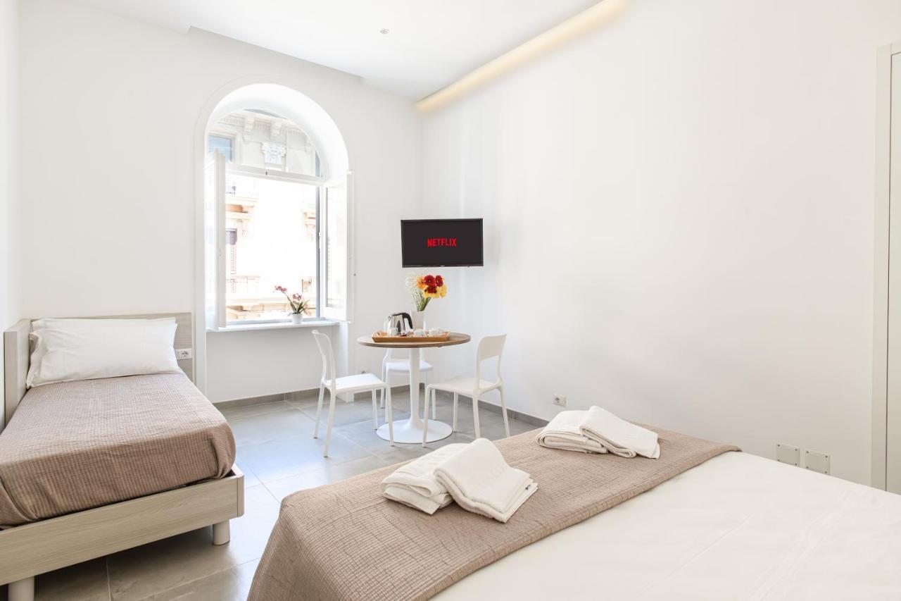 Lux Caracciolo Bed & Breakfast Naples Exterior photo